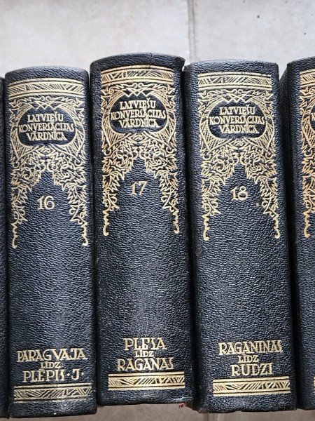 Latviešu konversācijas vārdnīca