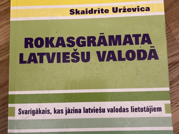 Rokasgrāmata latviešu valodā