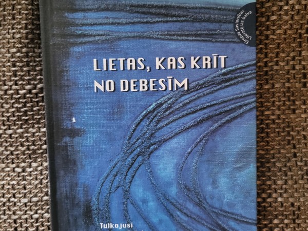 Lietas, kas krīt no debesīm