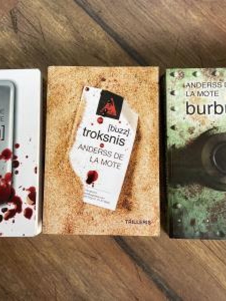 [game] [buzz] [bubble]