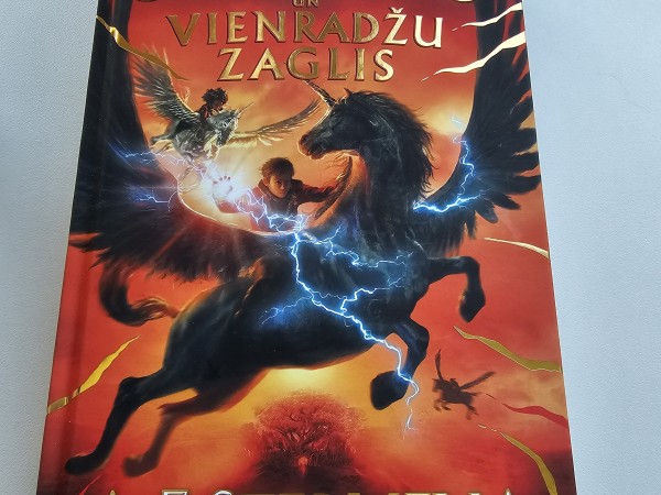 Skandars un vienradžu zaglis