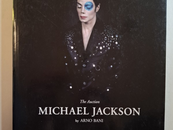 Tie Auction Michael Jackson