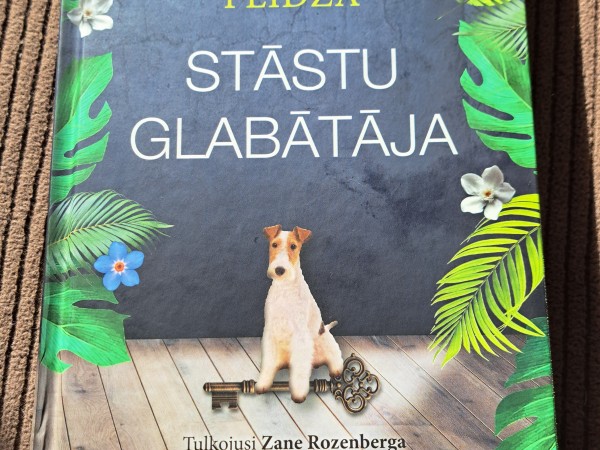 Stāstu glabātāja