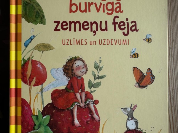 Sārtvaidzīte, burvīgā zemeņu feja