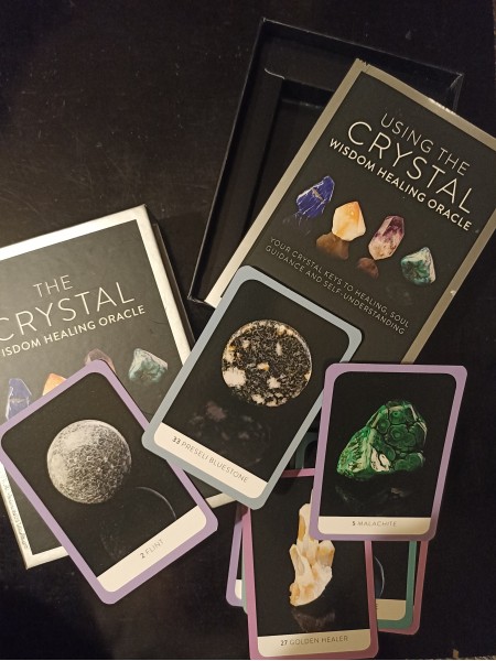 The Crystal wisdom healing oracle