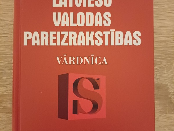 Latviešu valodas pareizrakstības vārdnīca