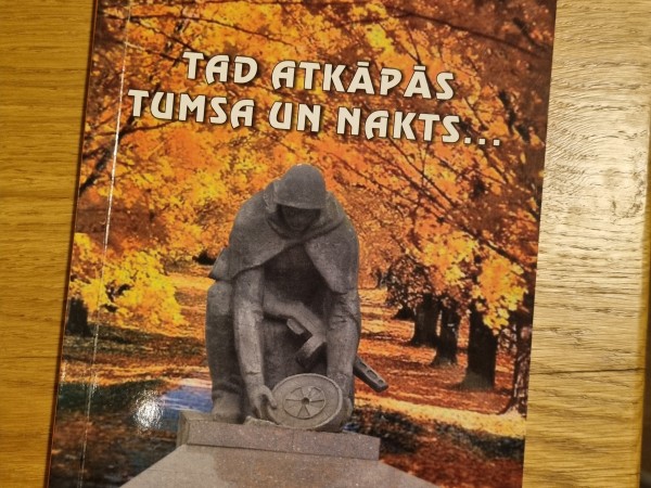 Tad atkāpās tumsa un nakts...