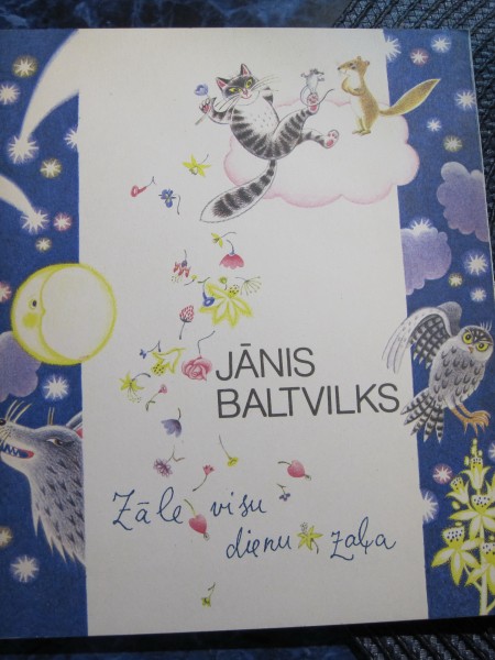 Zāle visu dienu zaļa