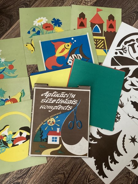 Aplikāciju sižetiskais komplekts 1975