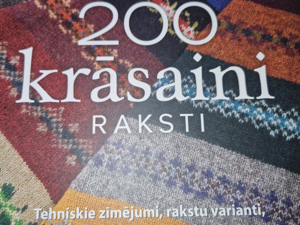 200 krāsaini raksti