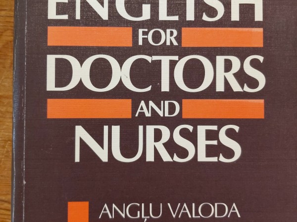 English For Doctors and Nurses