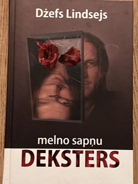 Melno sapņu deksters