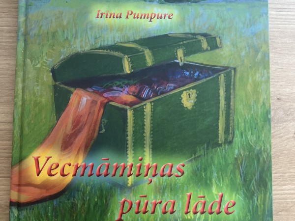 Vecmāmiņas pūra lāde