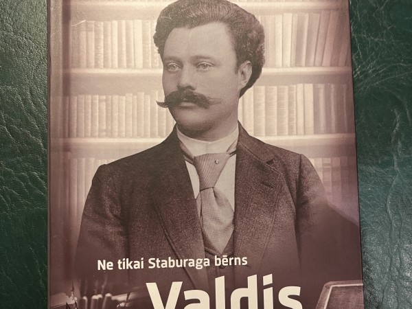 Valdis