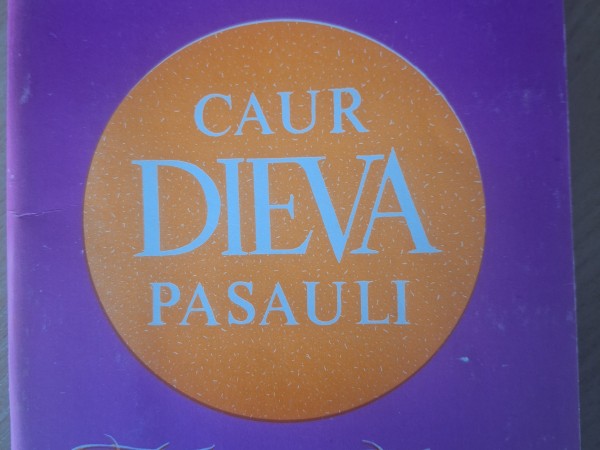 Ar vaļējām acīm caur dieva pasauli