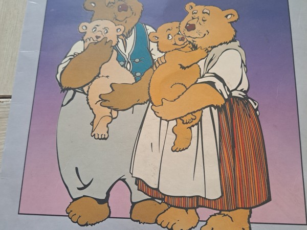 Aijā, žūžū, lāča bērni