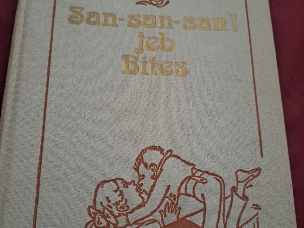 San-san-san!Jeb bites