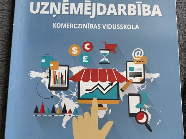 Uzņēmējdarbība, Komerczinības vidusskolā