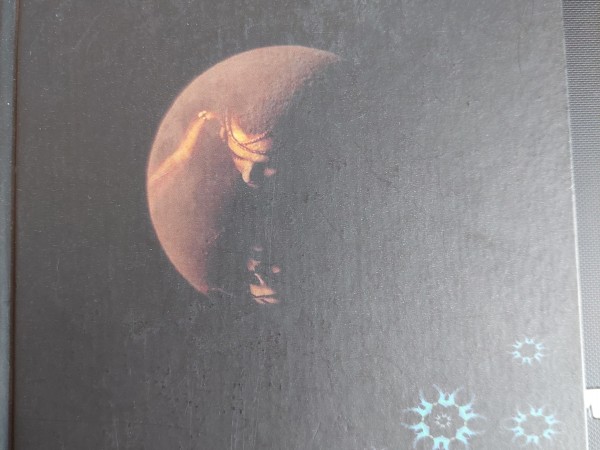 Mēnesstars pār ezeru