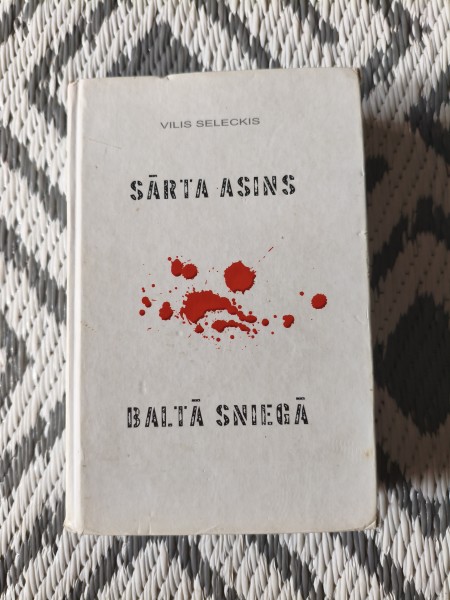 Sārta asins baltā sniegā