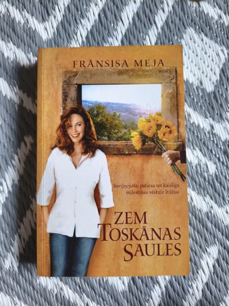 Zem Toskānas saules