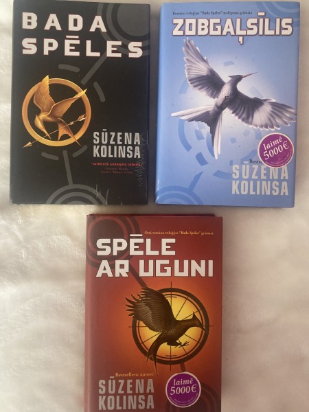 Triloģija - Bada spēles; Zobgaļsīlis; Spēle ar uguni