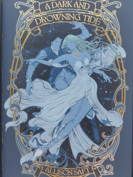 A Dark and Drowning Tide (Illumicrate)