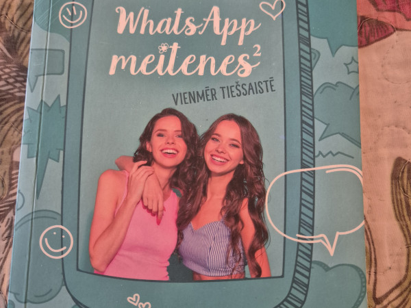 WhatsApp meitenes 2 Vienmēr tiešsaistē