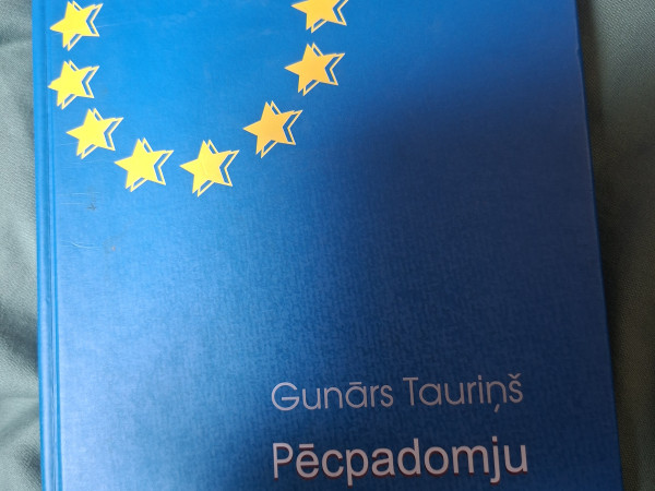 Pēcpadomju demokrātija Latvijā