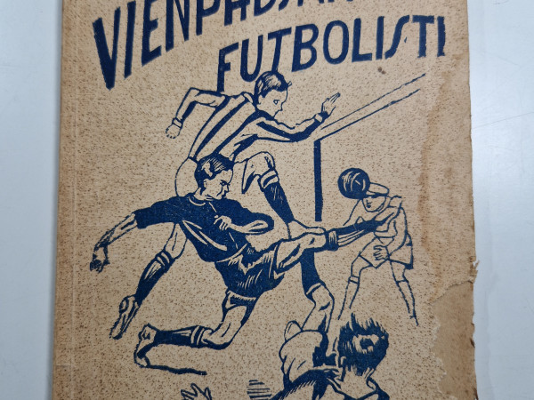 Vienpadsmit futbolisti