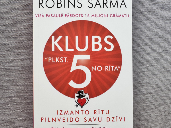 Klubs plkst. 5 no rīta