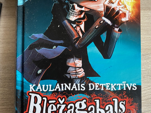 Kaulainais Detektīvs Blēžagabals Jaukums, 1